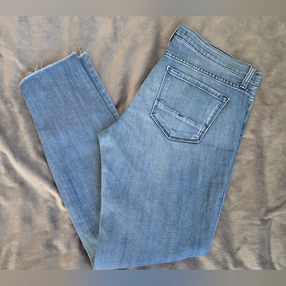 Flying Monkey Low Rise Womens Jeans Size 29 Raw Hem, Distressed - Picture 7 of 8